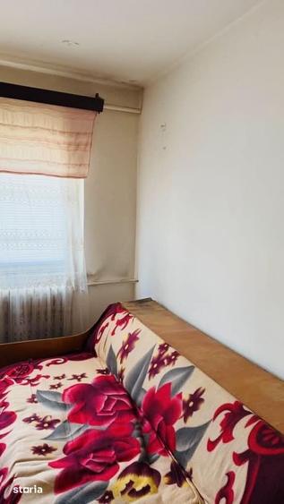 Apartament cu 2 camere semidecomandat în Cornișa