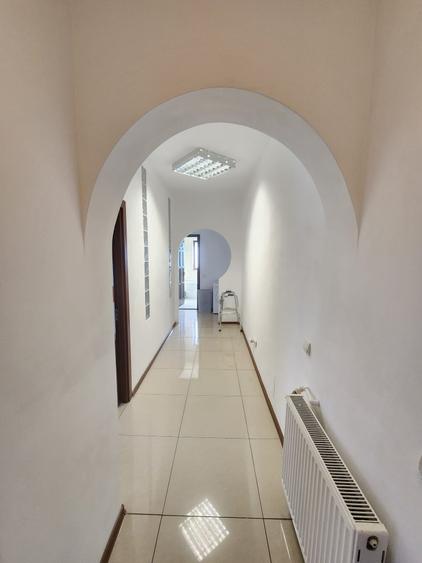 Apartament cu 2 camere decomandat în Văcăresti