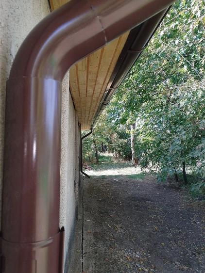 Casă cu 4 camere cu Teren 1485 Mp în Răzoarele
