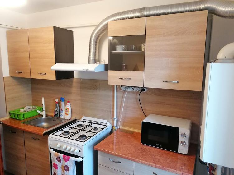 Apartament cu 2 camere decomandat în Exterior Vest
