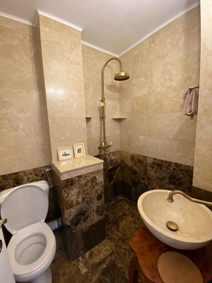 Apartament cu 4 camere decomandat în Apusului
