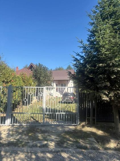 Casă cu 3 camere în Podiș