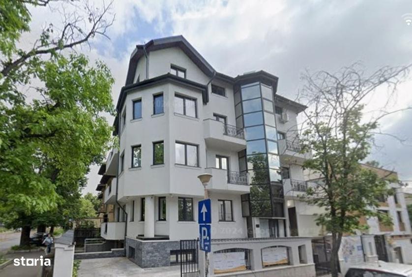 Spațiu comercial, de 633 mp, în Domenii