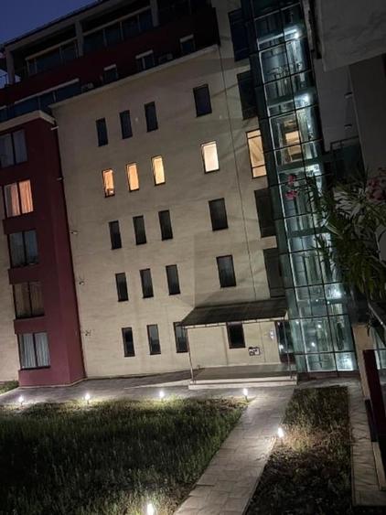 Apartament cu 3 camere decomandat, mobilat în Fabric