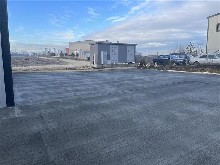 Spațiu industrial, de 480 mp, în Central