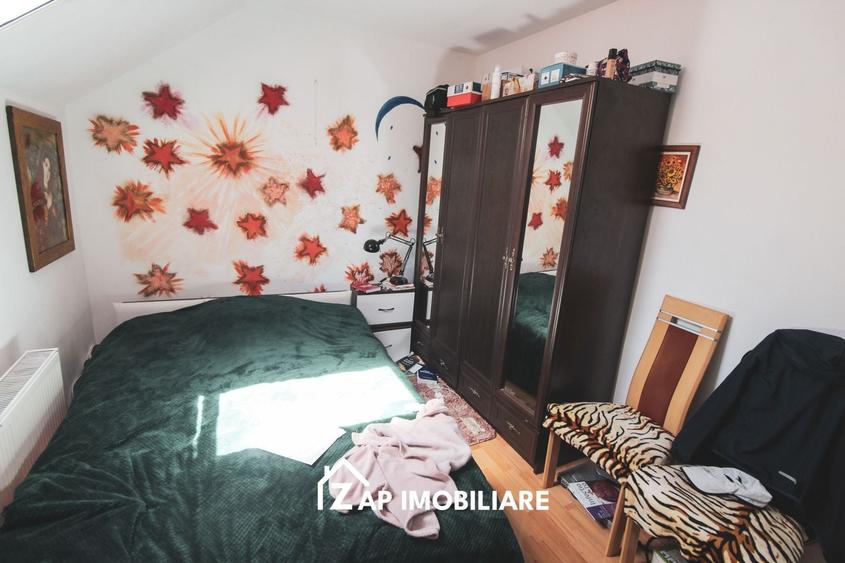 Casă individuală cu 5 camere cu Canalizare în Sângeorgiu de Mureș
