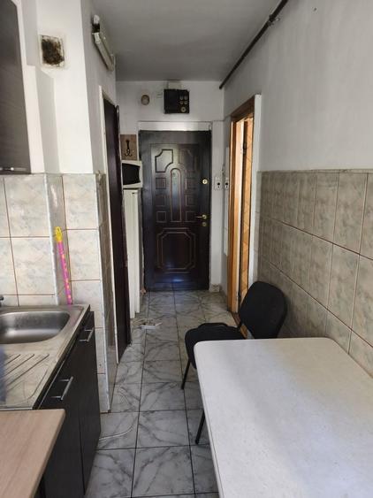 Apartament 2 camere, etaj 1, centrala proprie 400 m de Academia de Muzica - 2
