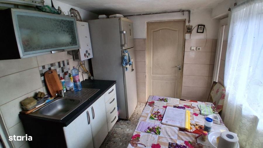 Casa cu teren generos de vanzare in Poiana Campina - 14
