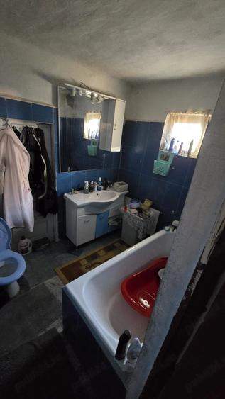 Casă cu 5 camere cu Teren 750 Mp în Central