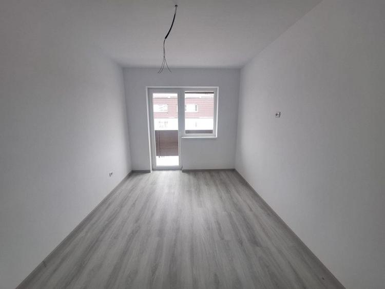 Apartament cu 2 camere decomandat în Sânpetru