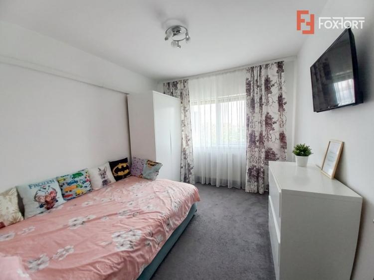 Apartament cu 3 camere decomandat, mobilat în Lipovei