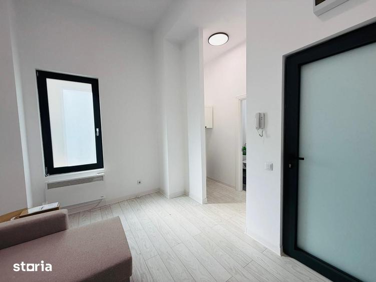Spațiu comercial, de 18 mp, în Central