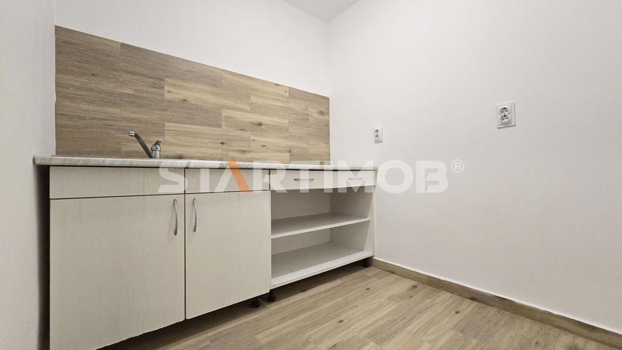 Birou, de 103.94000244141 mp, în Centrul Civic