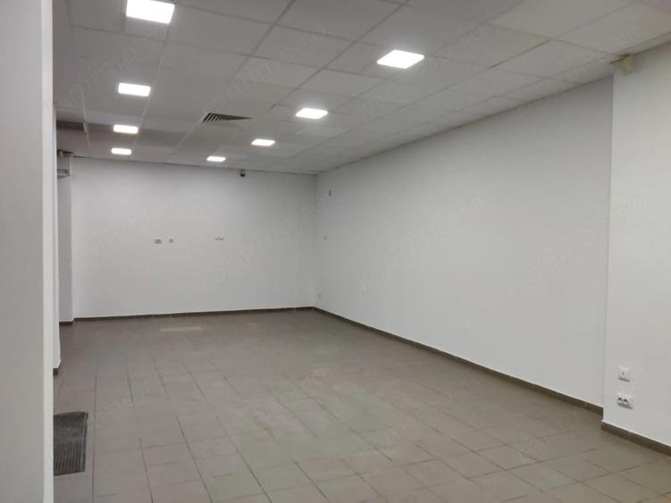 Spațiu comercial, de 128 mp, în Dacia