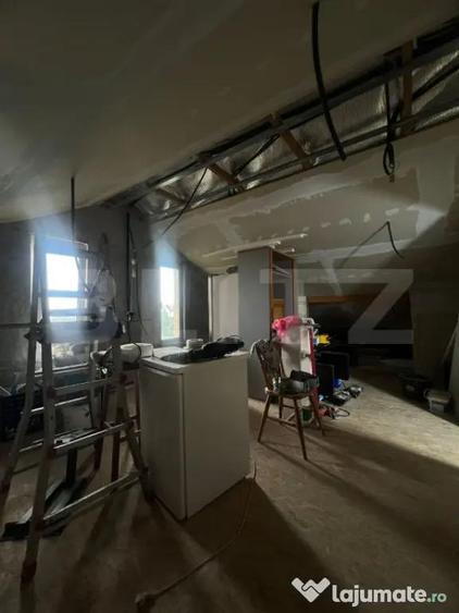 Casă cu 5 camere cu Teren 1396 Mp în Turda