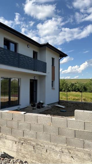 Casă cu 3 camere în Răchiți