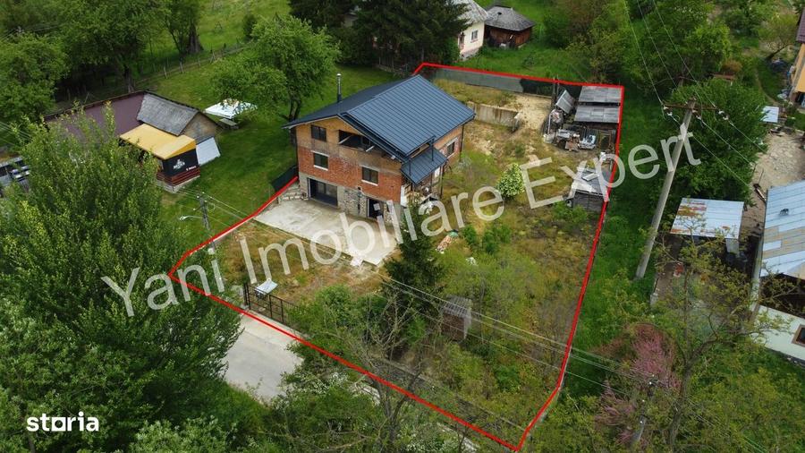 Casă cu 4 camere în Valea Iașului