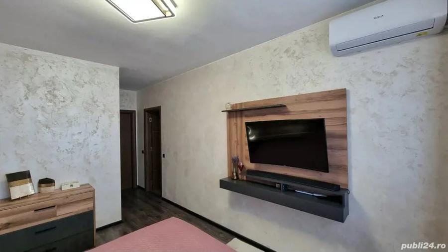 Apartament cu 2 camere decomandat în 13 Decembrie