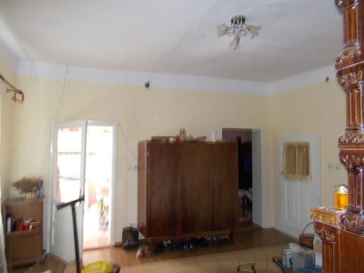 Casă individuală cu 5 camere cu Teren 2788 Mp în Covaci