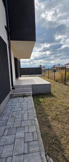 Casă individuală cu 5 camere cu Teren 500 Mp în Sânpetru