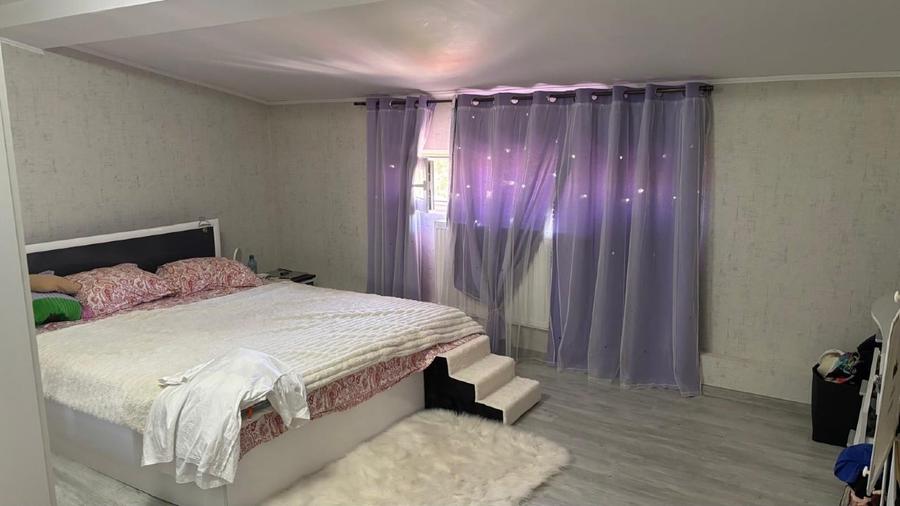 Apartament cu 3 camere decomandat, mobilat în Vitan