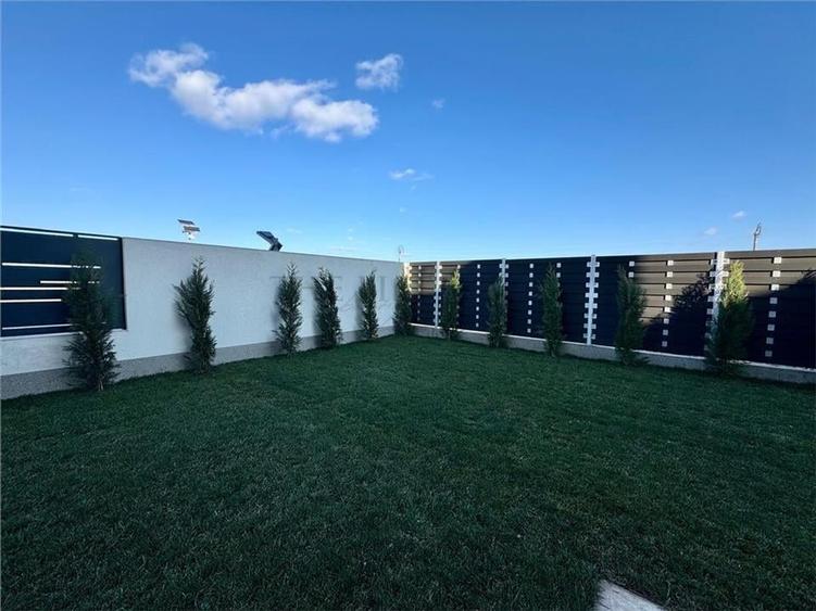Duplex cu 6 camere cu Canalizare în Pipera