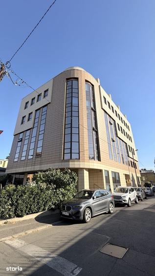 Spațiu comercial, de 38 mp, în Centrul Civic