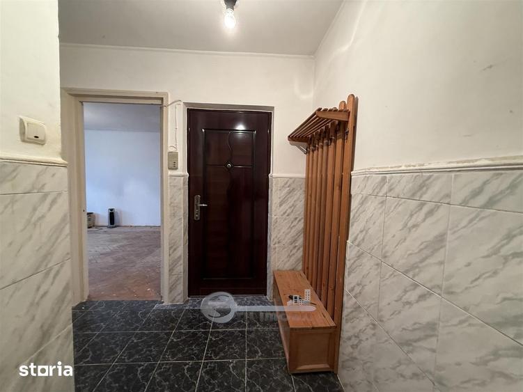 1 CAM NICOLINA DECOMANDAT - 6