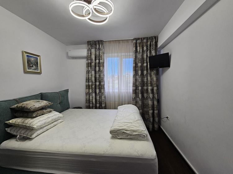 Apartament cu 3 camere decomandat, mobilat în Cazino