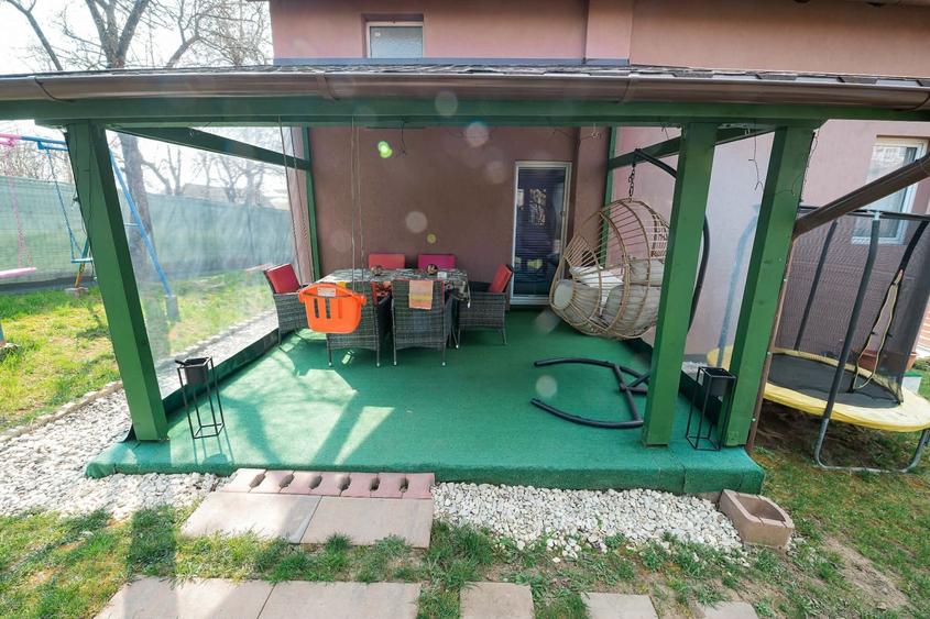 Casă cu 4 camere în Central