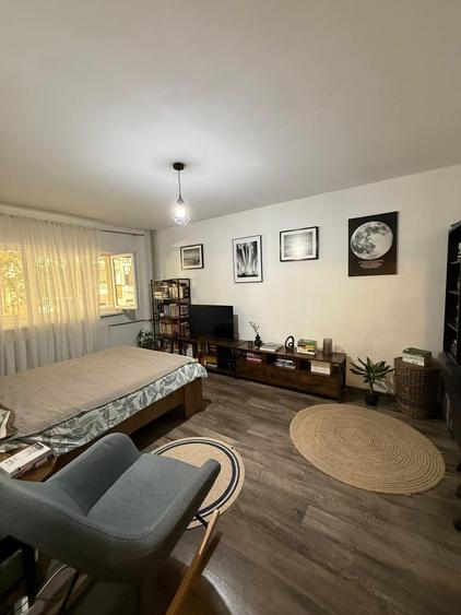 Apartament cu 2 camere decomandat în Tineretului