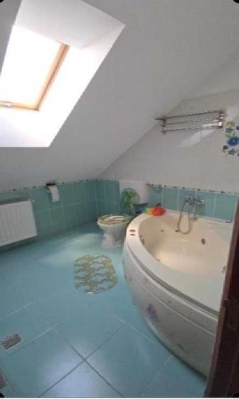 Apartament cu 3 camere decomandat în Colentina