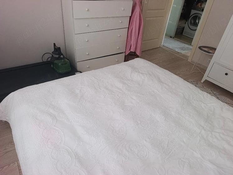 Apartament cu 4 camere decomandat în Dărmănești
