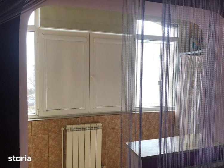 Apartament cu 3 camere decomandat, mobilat în Inel II