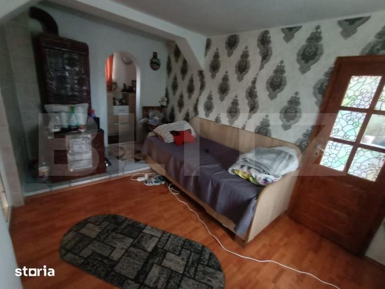 Casa din caramida cu teren generos de 4.717 mp | Dealu, comuna Zvorist - 7