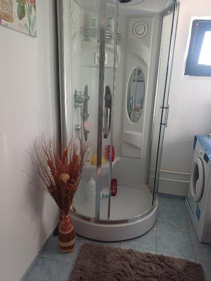 Casă cu 3 camere cu Teren 250 Mp în Central