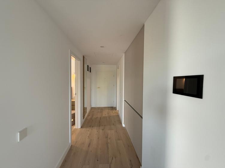 Apartament cu 3 camere decomandat în Străulești