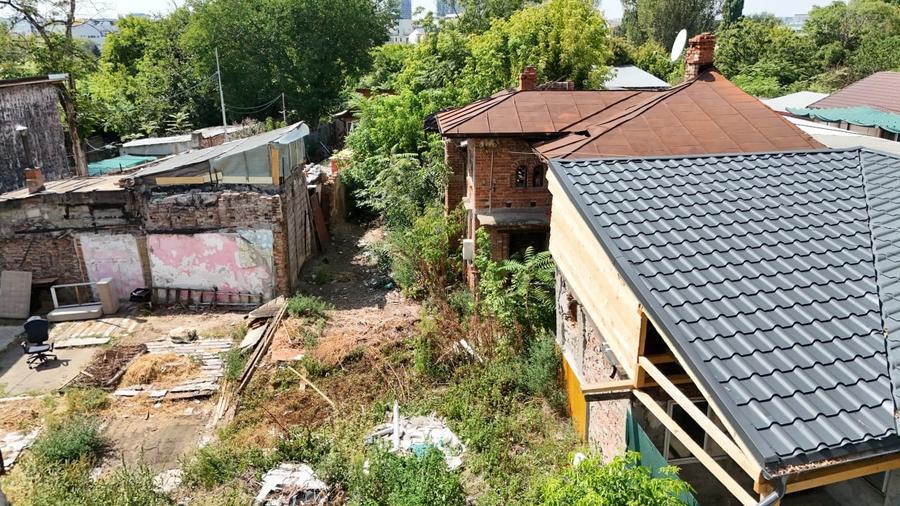 Teren Construcții intravilan de 833 mp, în Vitan