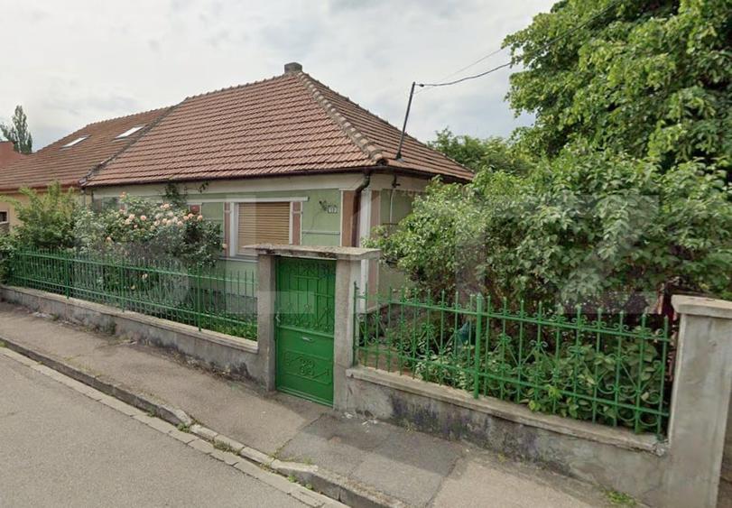Apartament cu 3 camere decomandat în Cantemir