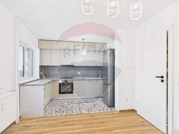 Apartament cu 3 camere decomandat, mobilat în Lacul Tei