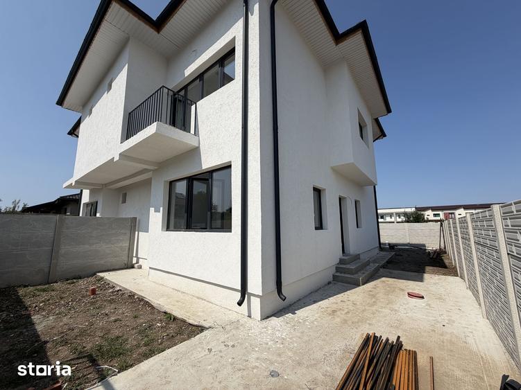 Casă cu 5 camere cu Teren 140 Mp în Central