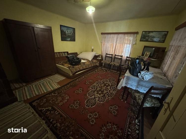 Casă cu 4 camere cu Teren 72 Mp în Central