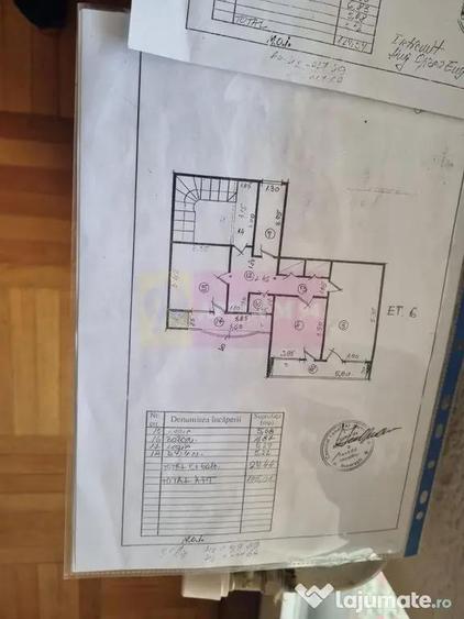 Apartament cu 5 camere decomandat în Unirii