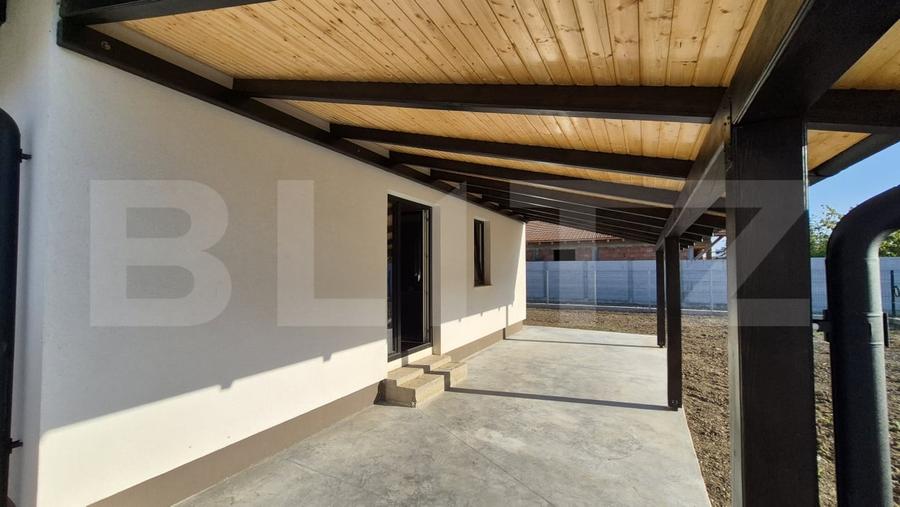 Duplex cu 4 camere cu Canalizare în Vetiș