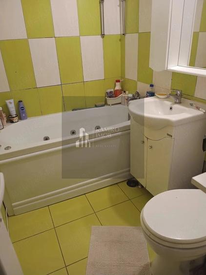 Apartament cu 2 camere semidecomandat în Giurgiului