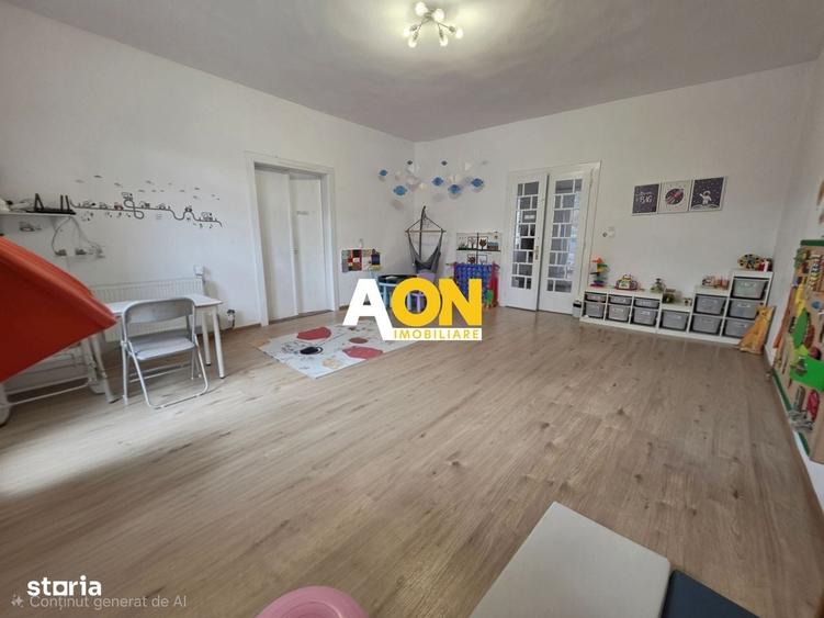 Casă cu 4 camere în Vinerea