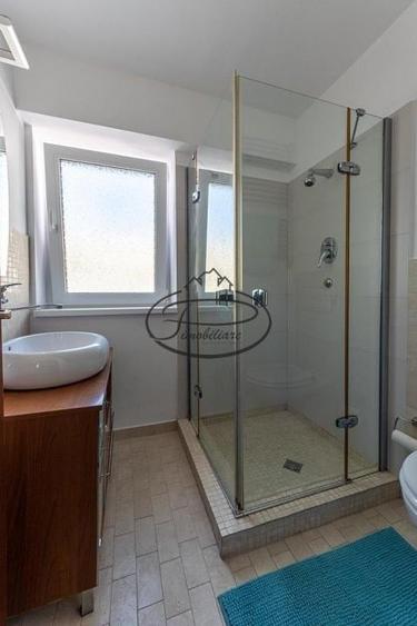 Apartament cu 4 camere în Calea Călărașilor