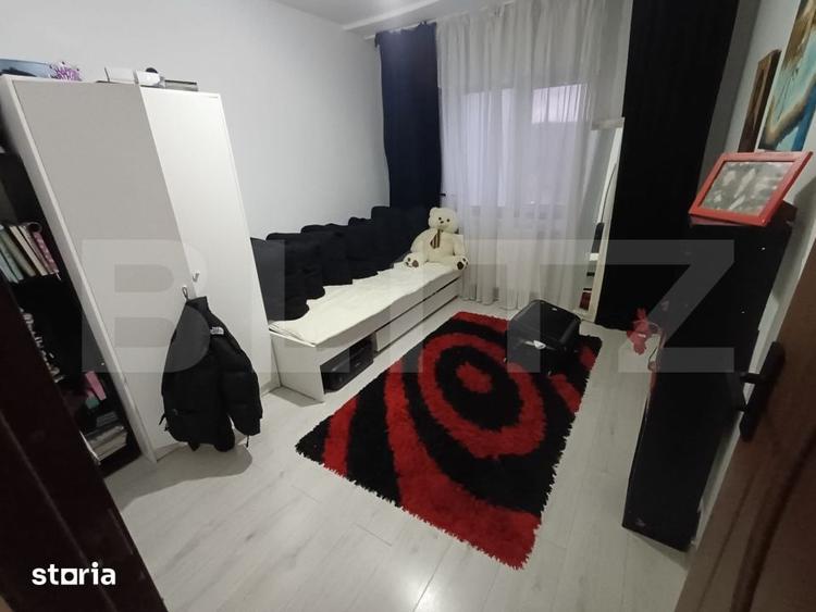 Apartament cu 3 camere decomandat în Debarcader