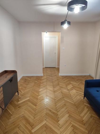 Apartament cu 2 camere semidecomandat în Dosu Bricii