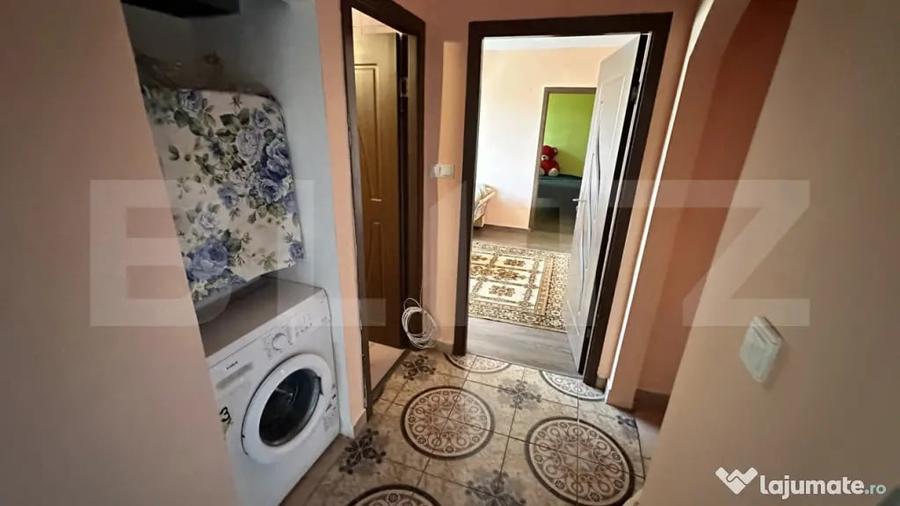 Apartament cu 3 camere semidecomandat în Cetate
